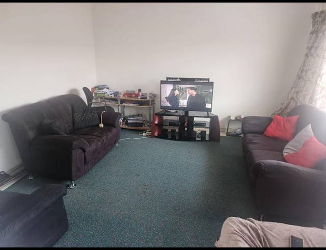 2 BEDROOM APARTMENT FOR SALE IN TURFFONTEIN